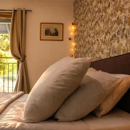 فندق مبيت وإفطار La Bergerie De Losse 3*